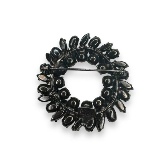 Sherman Red Pink Aurora Borealis Crystal Japanned Vintage Wreath Brooch - Picture 2 of 16